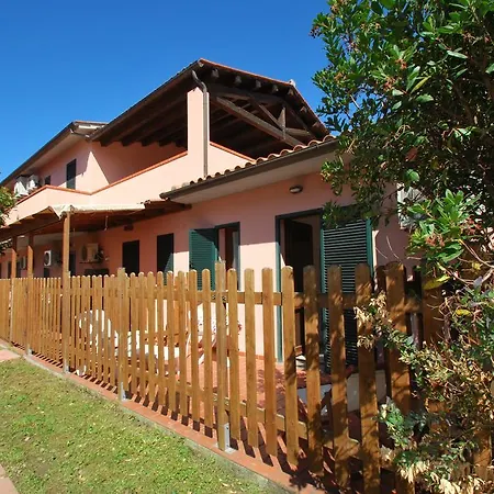 Eden 1 - Monolocale Con Clima E Posto Auto Apartament Marina di Campo